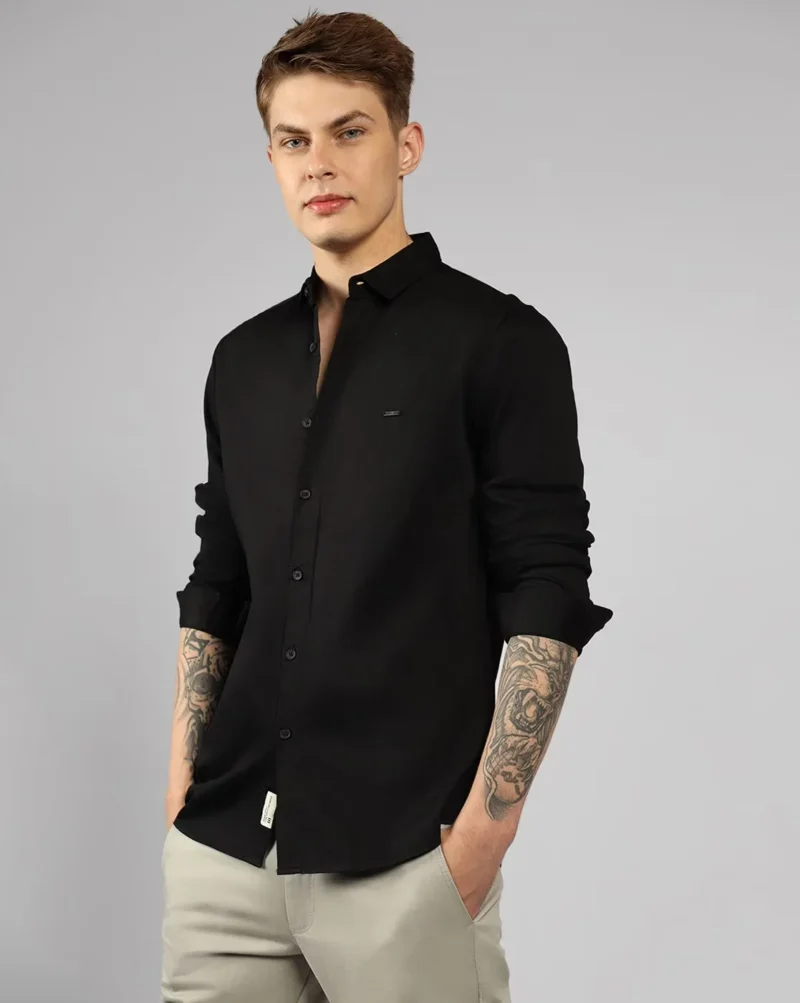 Men Slim Fit Spread-Collar Shirt